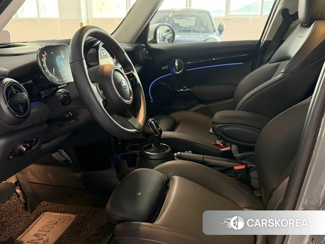 Mini Cooper 2022 Серебристо-серый из Кореи, фото 3