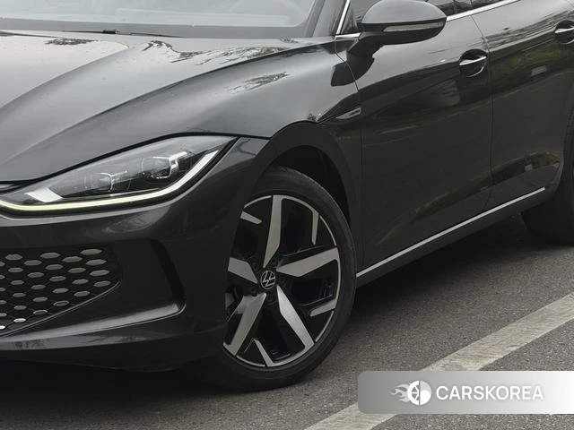 Volkswagen Lamando 2022 Темно-серый из Китая, фото 6
