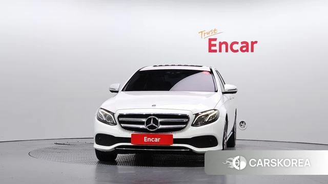 Mercedes-Benz E-Class W213 id 4923716 из Кореи 23