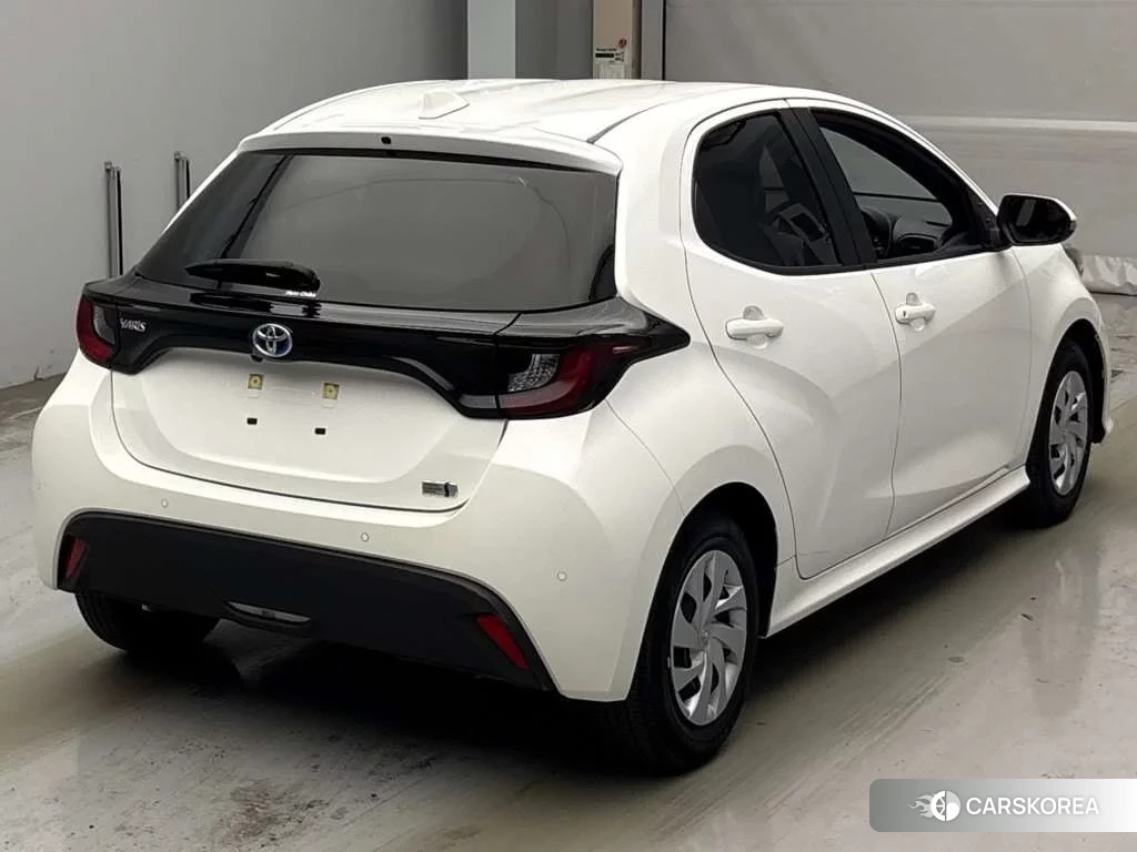 Toyota Yaris 2023 из Японии, фото 3