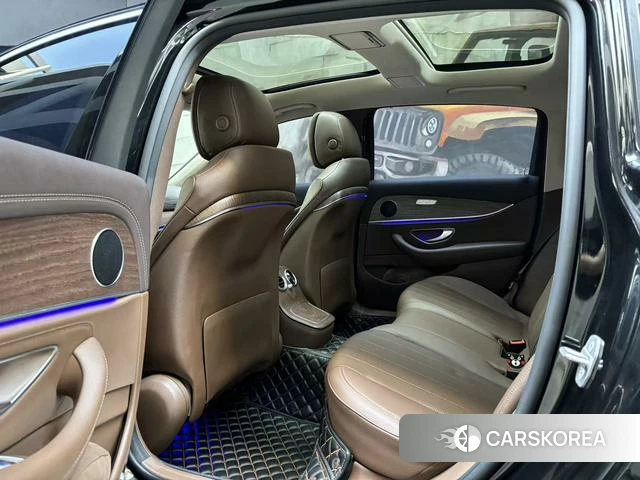 Mercedes-Benz E-Class 2021 Черный из Китая, фото 3
