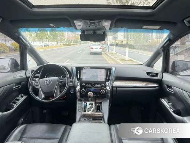 Toyota Alphard 2021 Белый из Китая, фото 4
