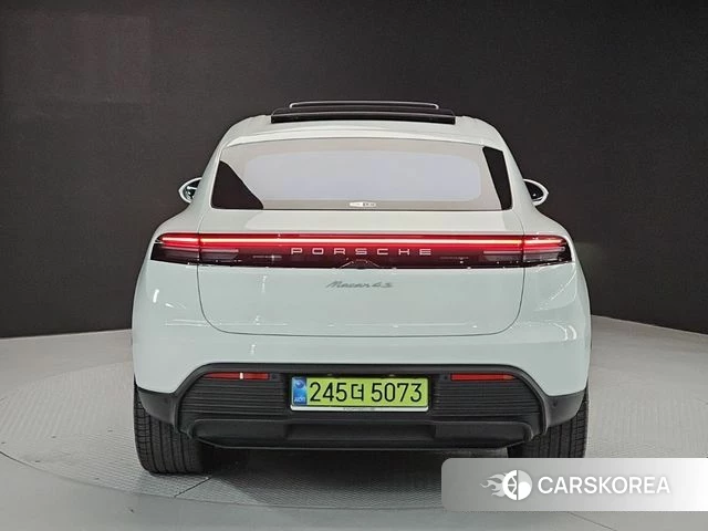 Porsche Makan EV id 4511113 из Кореи 13