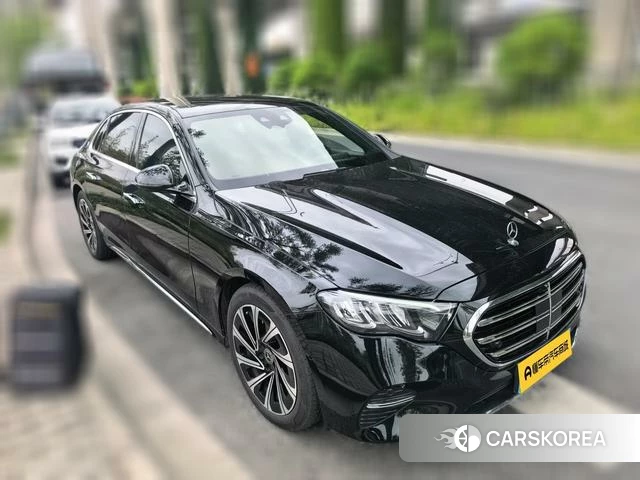 Mercedes-Benz E-Class 2024 Черный из Китая, фото 3