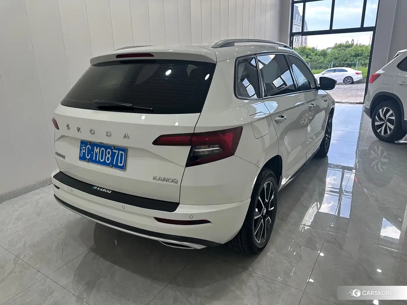 Skoda Karoq 2023 Белый из Китая, фото 5