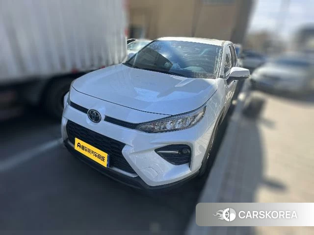 Toyota Wildlander 2022 Белый из Китая, фото 3