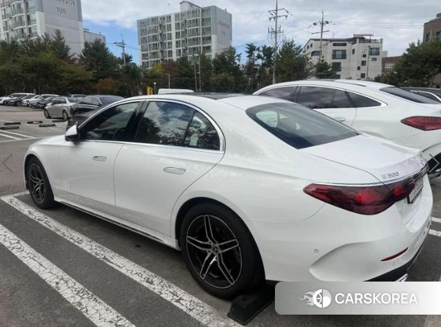 Mercedes-Benz E-Class W214 2025 Белый из Кореи, фото 3