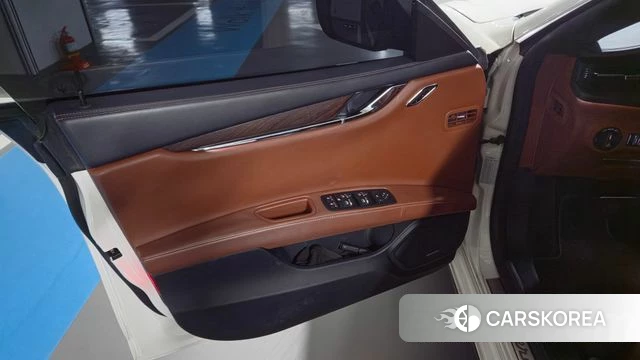 Maserati Quattroporte id 4937591 из Кореи 12