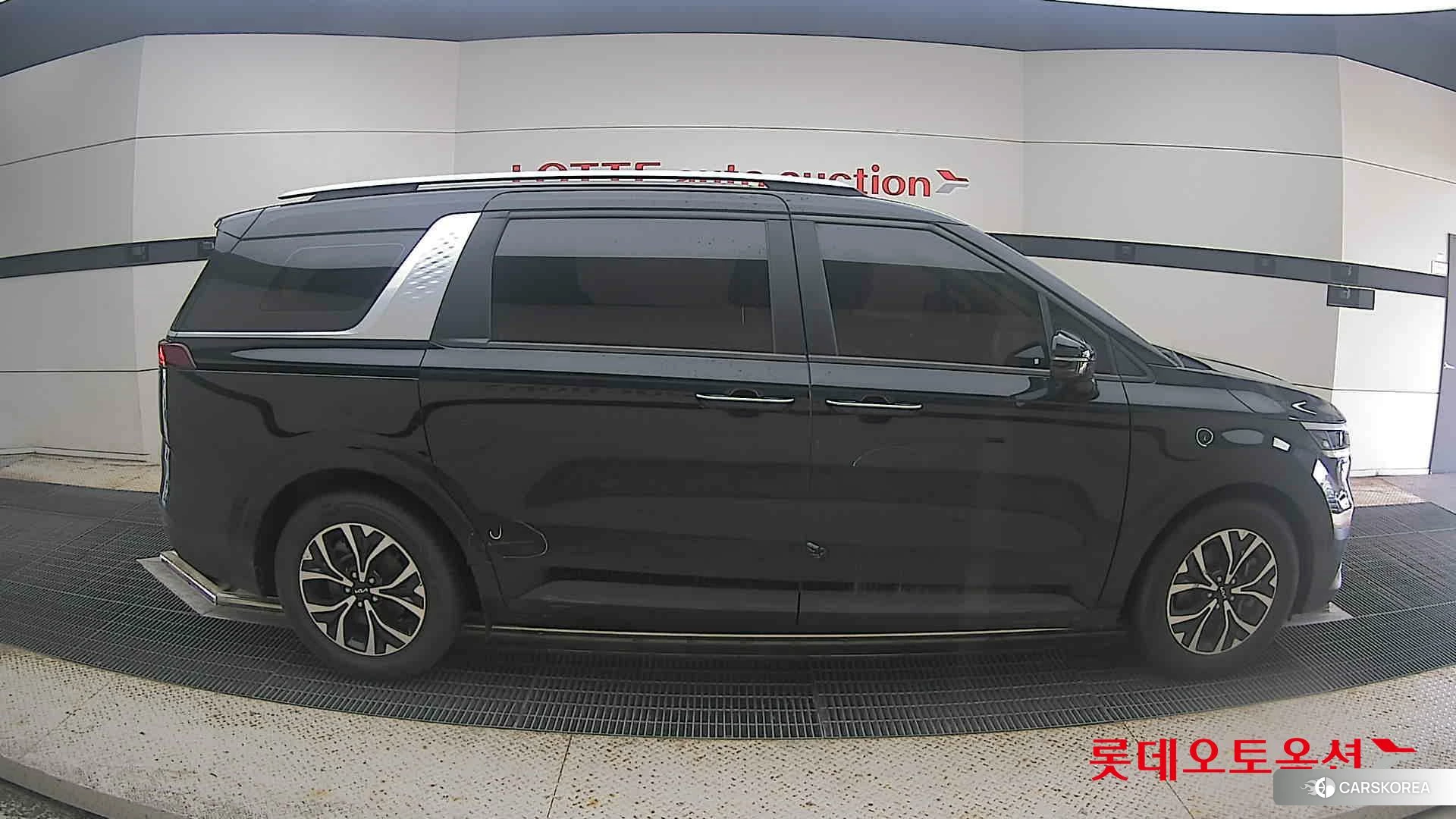Kia Carnival id 4984675 из Кореи 23