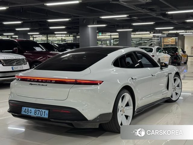 Porsche Taycan id 4899843 из Кореи 10