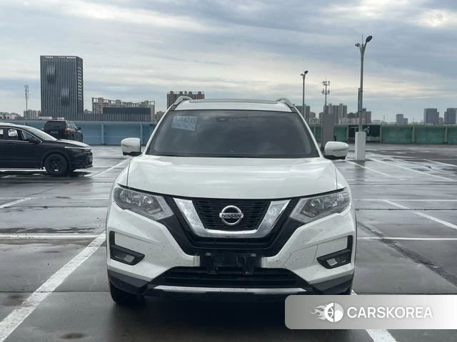 Nissan X-Trail 2021 Белый из Китая, фото 3