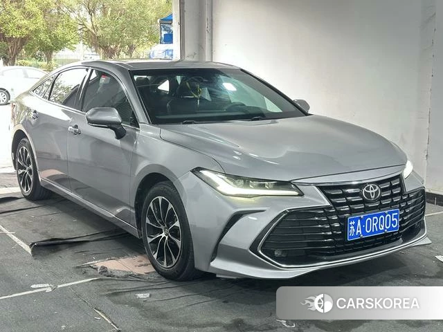 Toyota Avalon 2023 Серебристо-серый из Китая, фото 3
