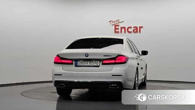 BMW 5 Series (G30) id 5017619 из Кореи 23