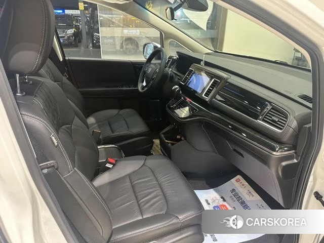 Honda Elysion 2022 Белый из Китая, фото 3