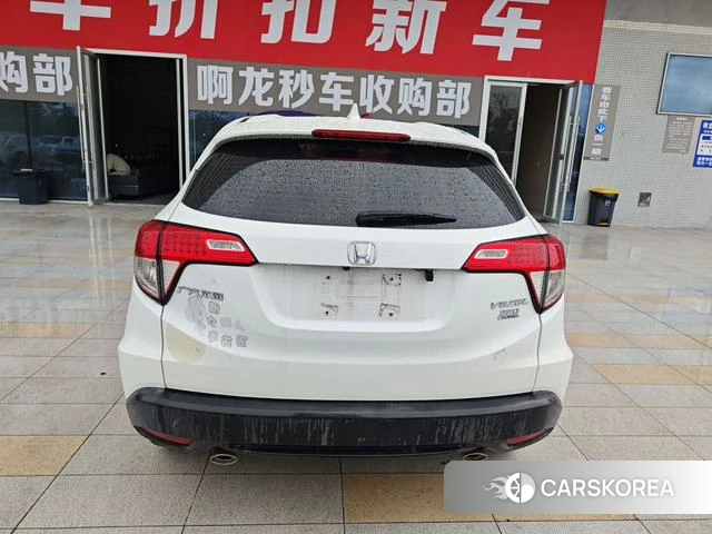 Honda Vezel 2021 Белый из Китая, фото 3