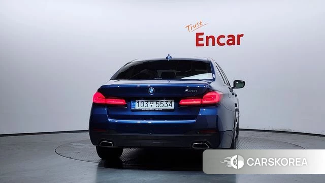 BMW 5 Series (G30) id 4573429 из Кореи 23
