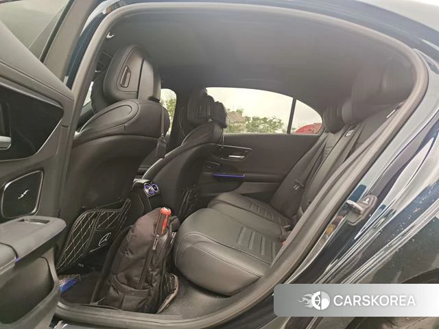 Mercedes-Benz C-class 2025 Черный из Китая, фото 3
