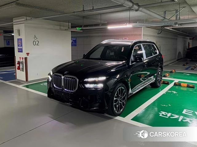 BMW X7 (G07) 2026 Черный из Кореи, фото 3