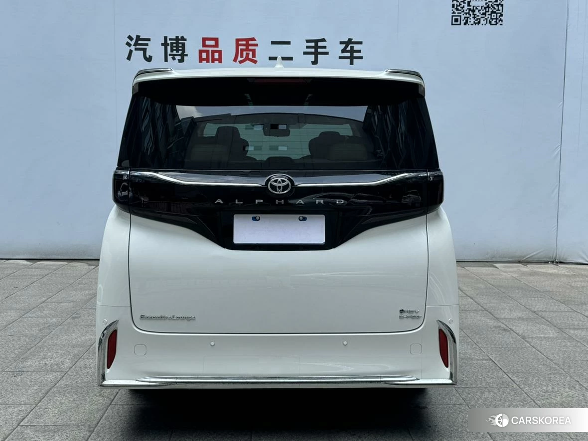 Toyota Alphard 2022 Белый из Китая, фото 3