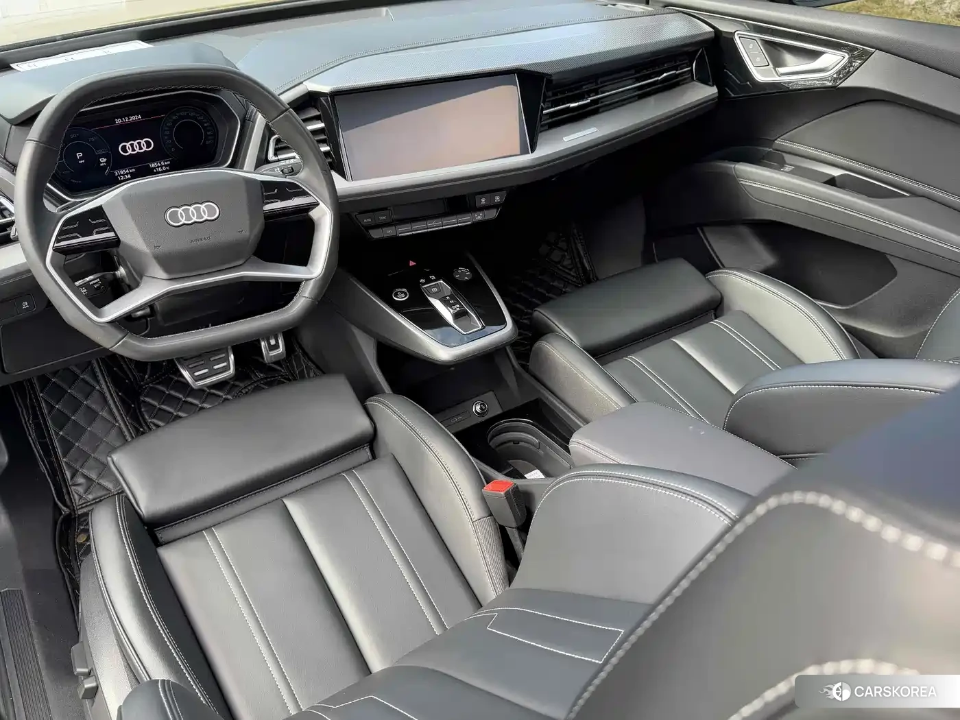 Audi Q4 2023 Черный из Китая, фото 3