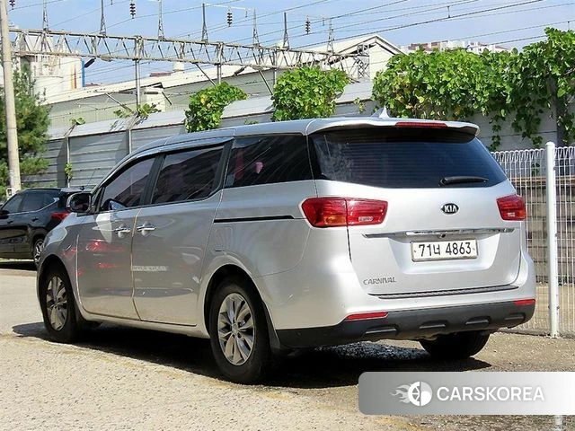 Kia The New Carnival id 5041963 из Кореи 13