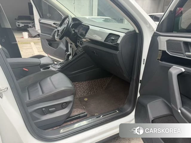 Volkswagen Tayron 2021 Белый из Китая, фото 4