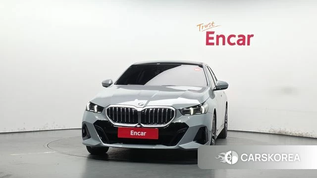 BMW 5 Series (G60) id 4984993 из Кореи 23