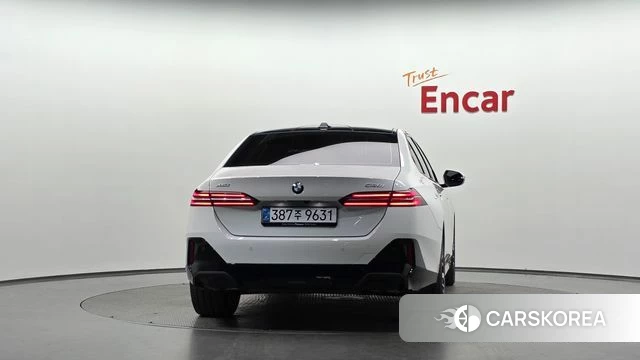 BMW 5 Series (G60) id 5032685 из Кореи 23