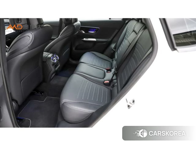 Mercedes-Benz GLC 2024 Белый из Китая, фото 3