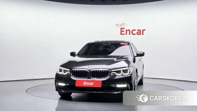 BMW 5 Series (G30) id 4978201 из Кореи 23