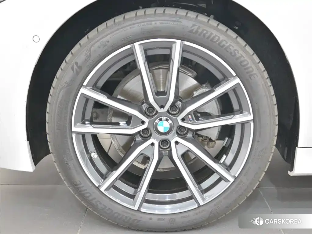 BMW 3 series 2023 Белый из Китая, фото 6