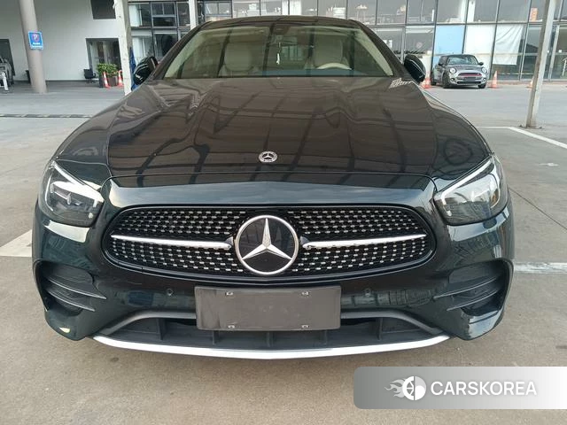 Mercedes-Benz E-Class 2023 Зеленый из Китая, фото 3