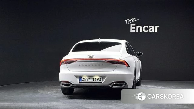 Hyundai The New Grandeur IG id 5017328 из Кореи 23