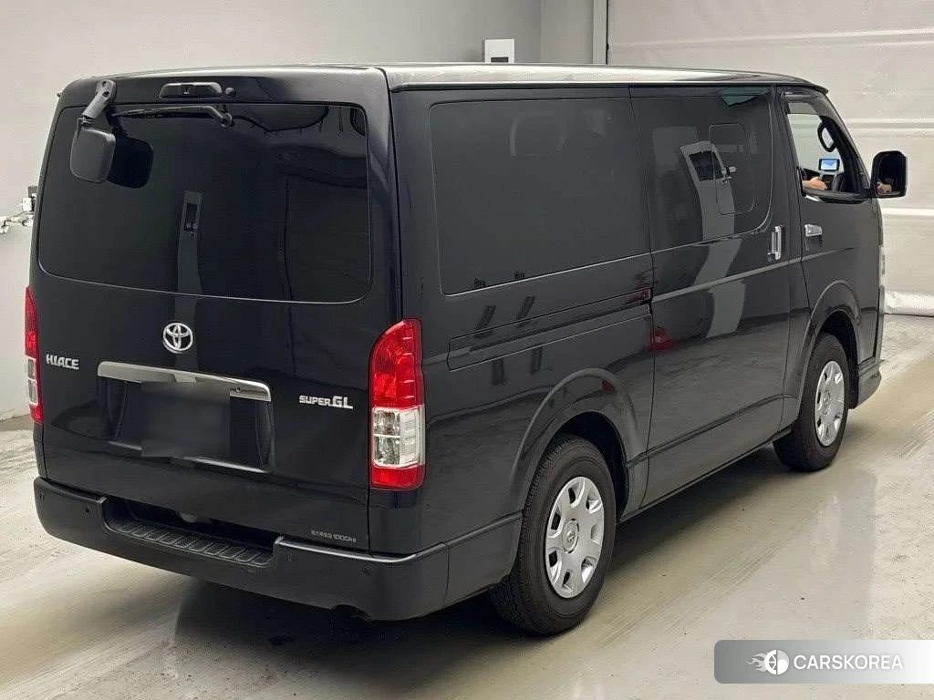 Toyota HiAce Van 2021 из Японии, фото 3