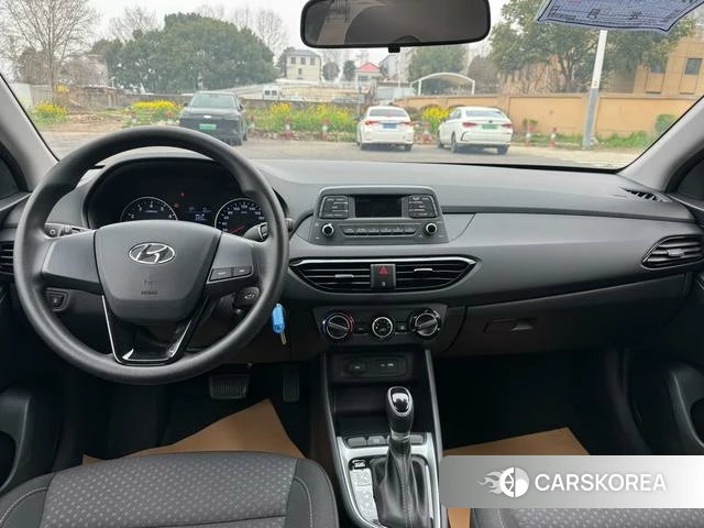 Hyundai Celesta 2021 Белый из Китая, фото 3