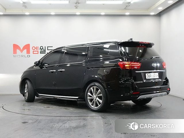 Kia The New Carnival id 5004602 из Кореи 13