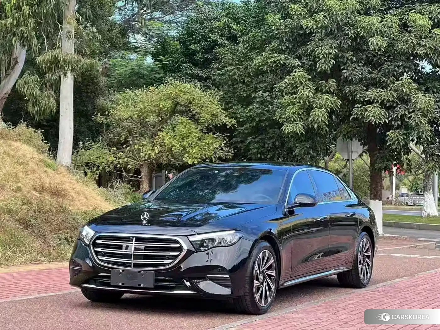 Mercedes-Benz E-Class 2026 Черный из Китая, фото 3