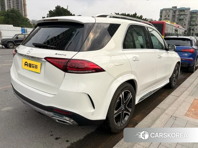 Mercedes-Benz GLE 2023 Белый из Китая, фото 3