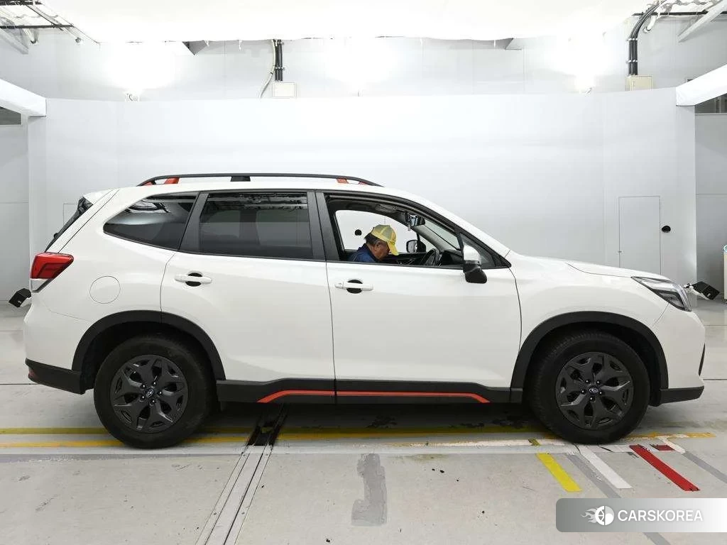 Subaru Forester 2018 из Японии, фото 3