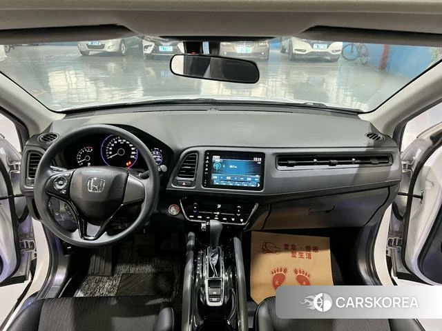 Honda Vezel 2021 Белый из Китая, фото 3