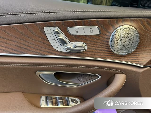 Mercedes-Benz E-Class 2023 Черный из Китая, фото 4