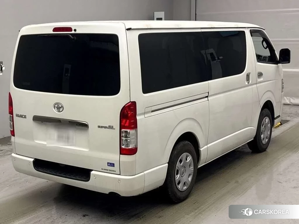 Toyota HiAce Van 2022 из Японии, фото 3
