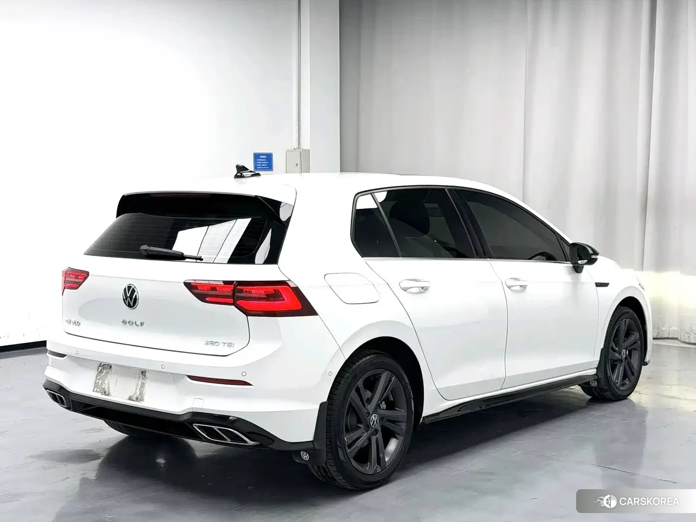 Volkswagen Golf 2024 Белый из Китая, фото 3