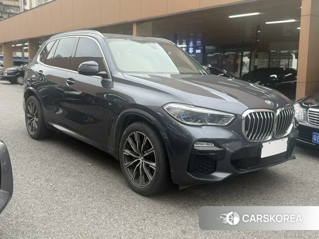 BMW X5 2021 Темно-серый из Китая, фото 3