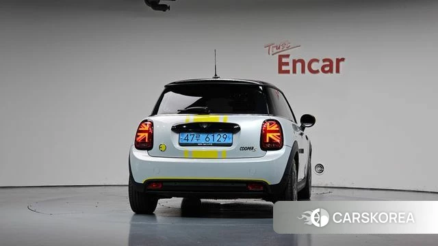 Mini Cooper Electric id 4899206 из Кореи 23