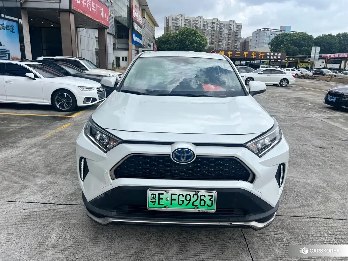 Toyota RAV4 2022 Белый из Китая, фото 3
