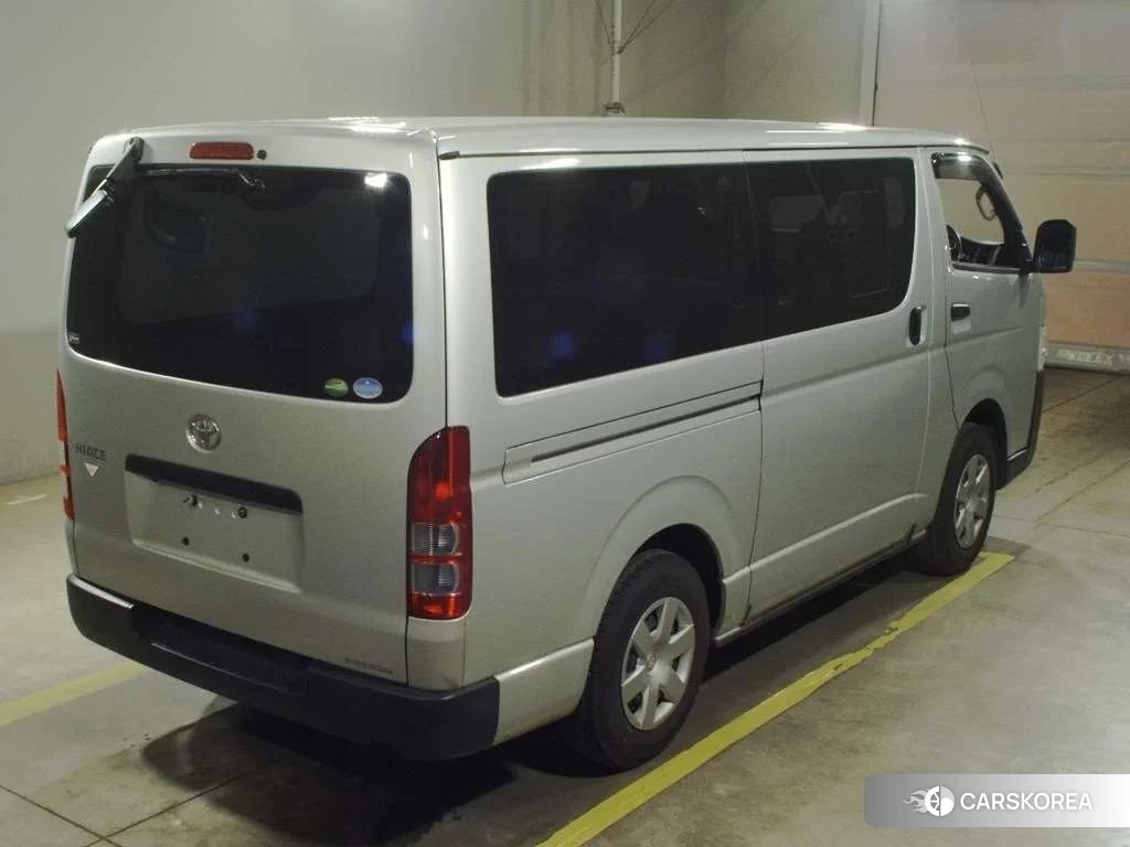 Toyota HiAce Van 2020 из Японии, фото 3
