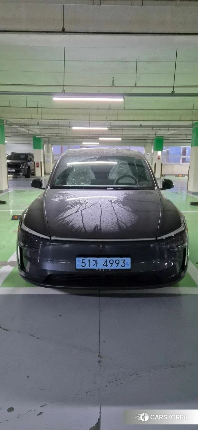 Tesla Model Y 2026 Серый из Кореи, фото 3