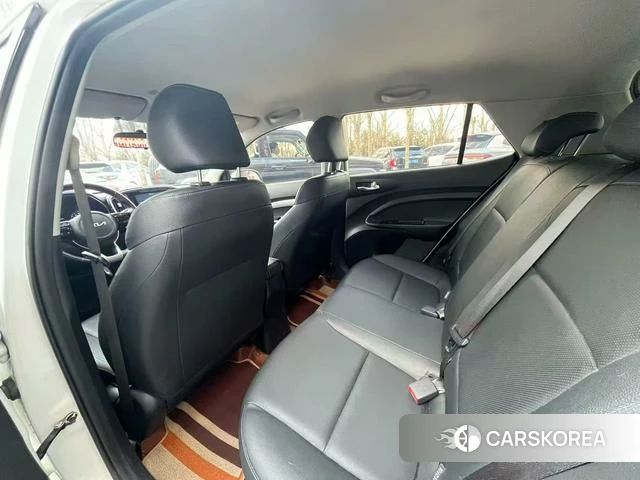 Kia KX1 2021 Белый из Китая, фото 3