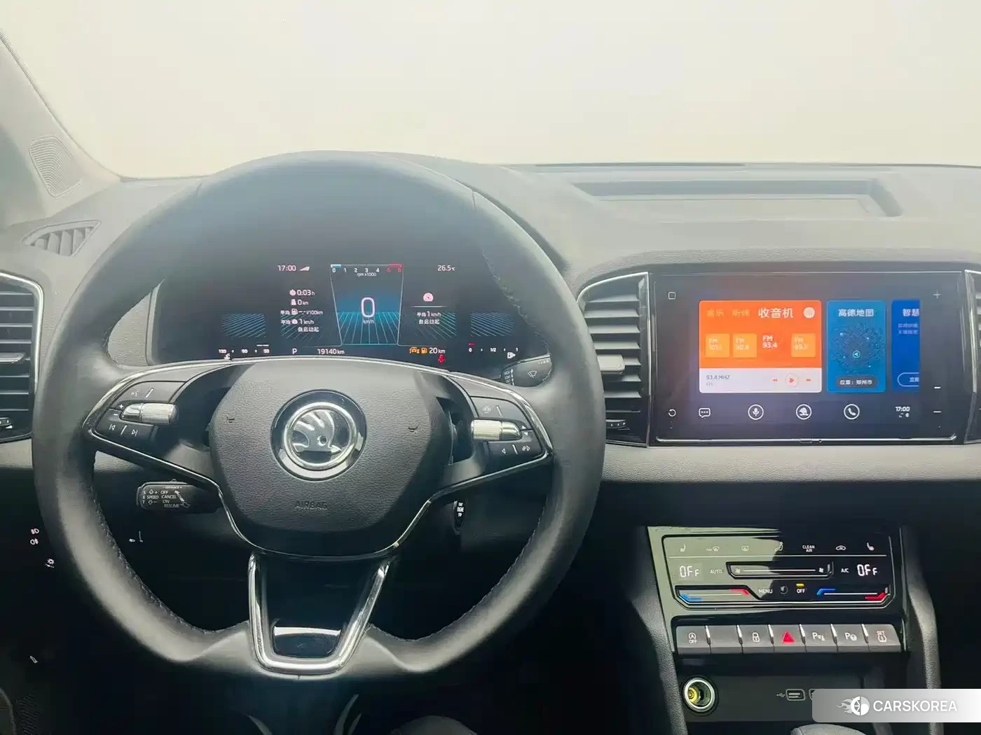 Skoda Karoq 2023 Черный из Китая, фото 5